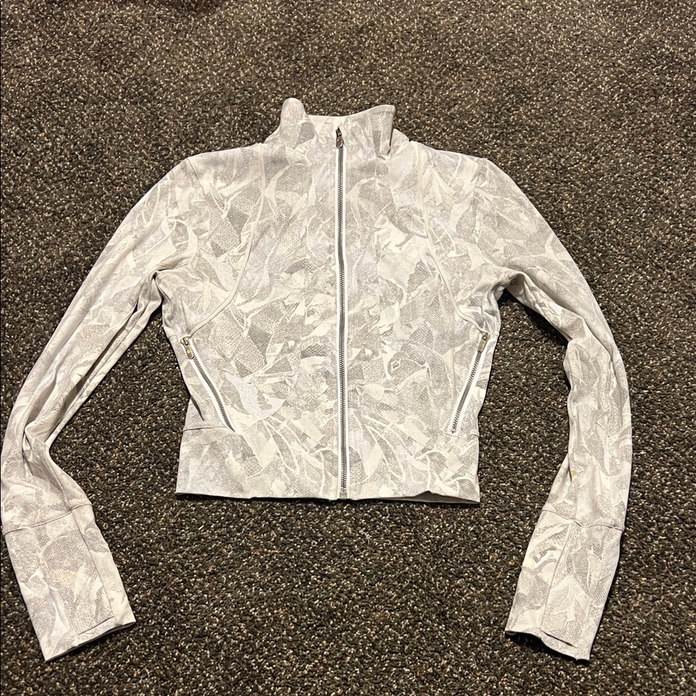 lululemon athletica Gray Patterned Top
